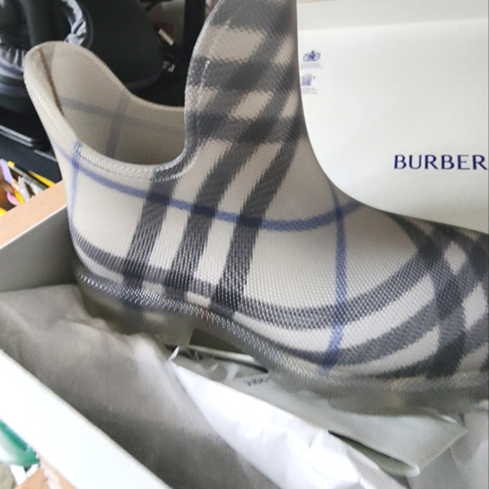 Burberry Women's "Marsh Low" Lichen Ip Chk Rain Booties Boots Shoes US 9M/10.5W